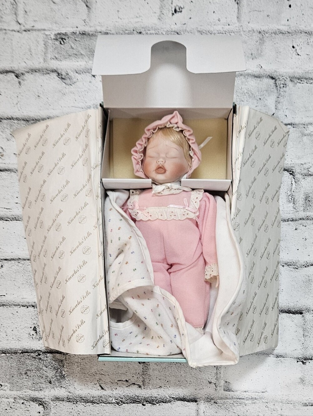 Edwin M Knowles Elizabeths Homecoming Porcelain Baby Doll COA Original Box